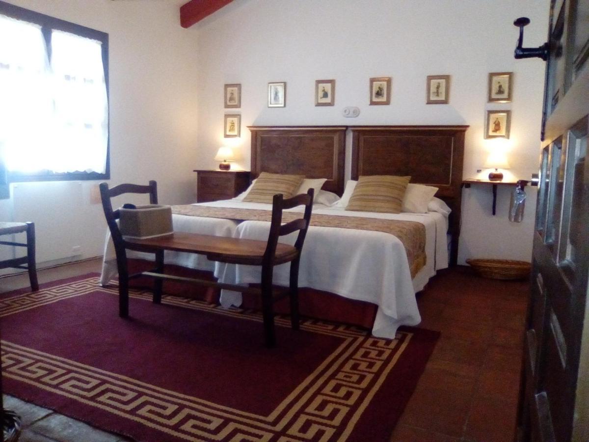 Casa Rural Y Restaurante Casa Adriano Affittacamere Alanís Esterno foto