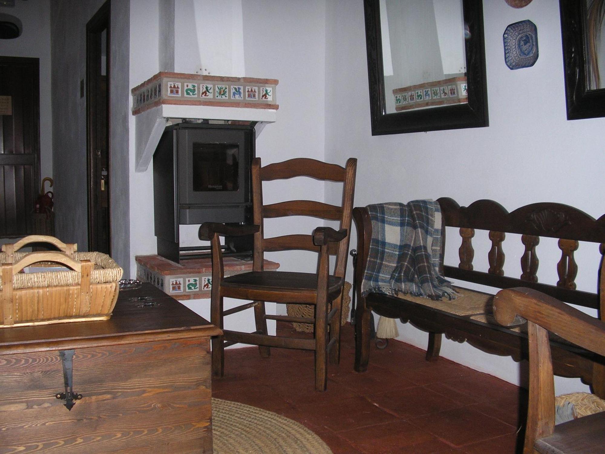 Casa Rural Y Restaurante Casa Adriano Affittacamere Alanís Esterno foto